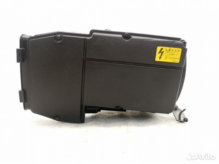 Корпус воздушного фильтра Mercedes-Benz C-Class