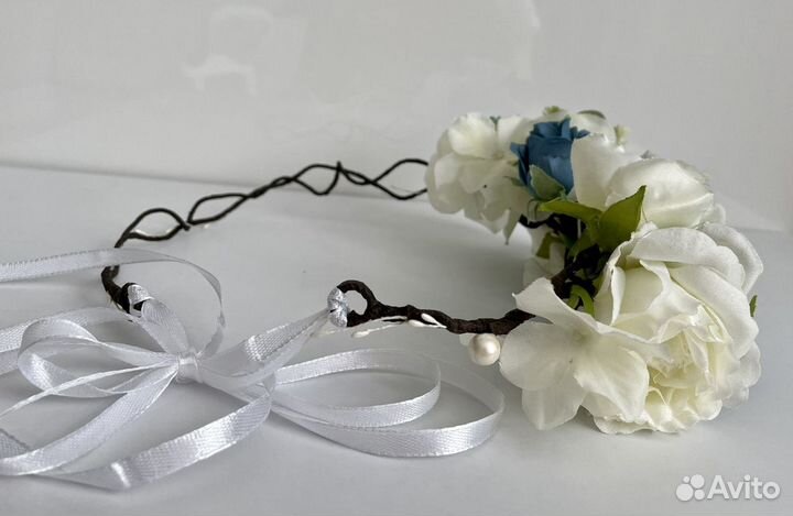 Венок на голову из цветов односторонний голубой