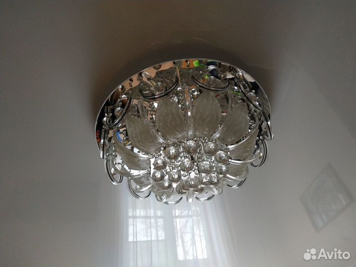 Люстра потолочная с пультом