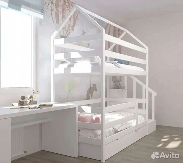 Двухъярусная кровать домик с матрасами