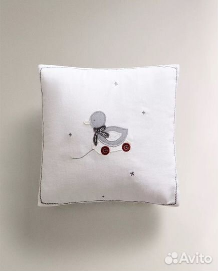 Чехол с утенком Zara home