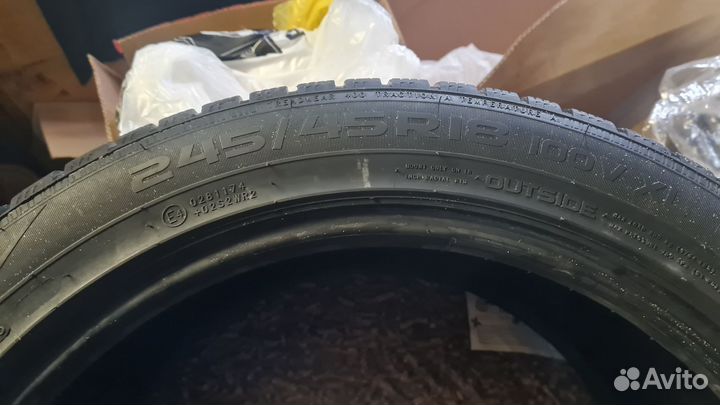 Nokian Tyres WR D4 245/45 R18 100V