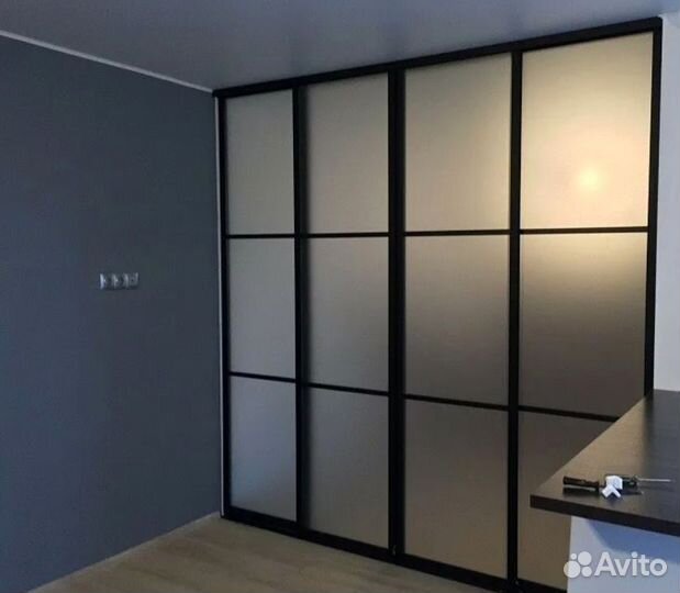 Реечная перегородка в комнате