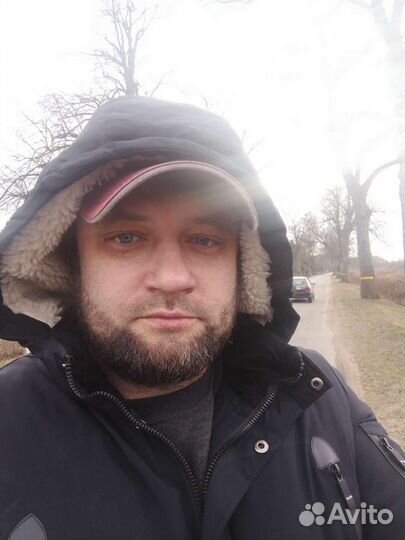 Водитель B, c