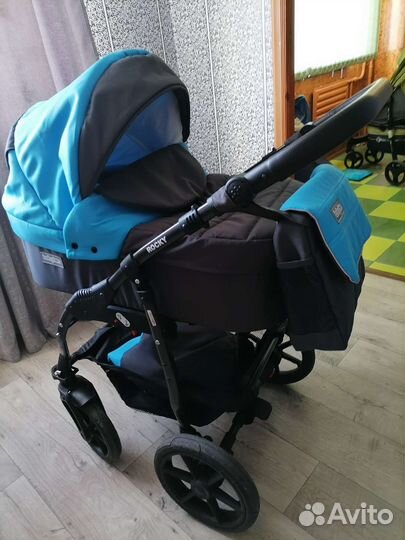Продаётся демисезонная коляска в хорошем состоянии