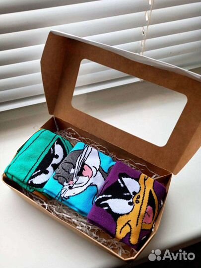 Боксы подарочные с носочками