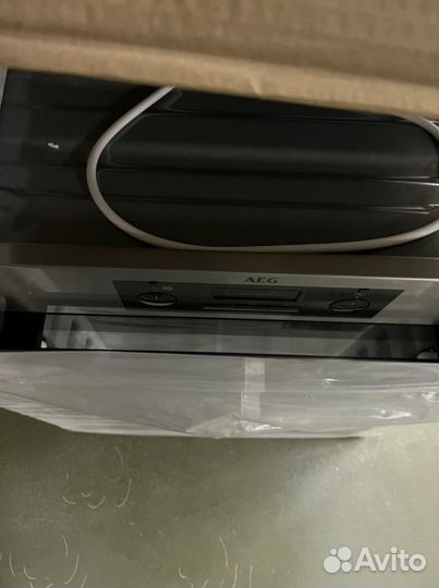 Электрический духовой шкаф AEG ber352110m