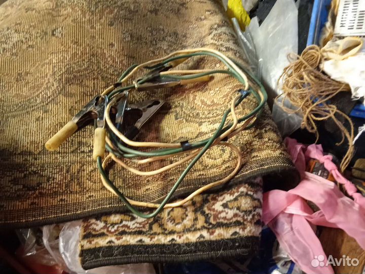 Светильник, книжки