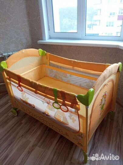 Детская кровать манеж