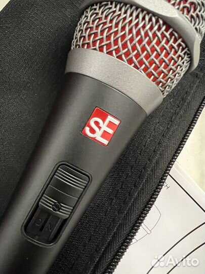 Вокальный динамический микрофон sE v7 switch