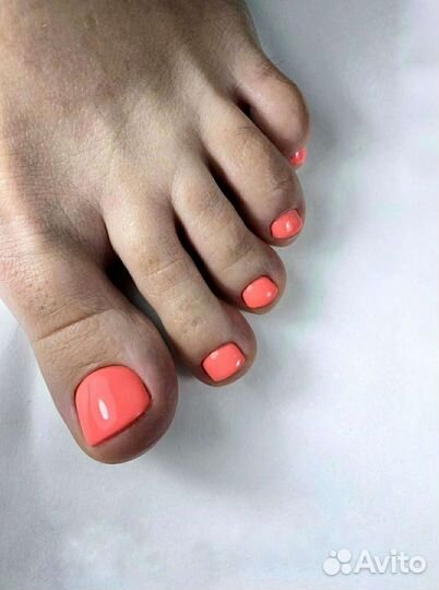 Педикюр с обработкой стопы