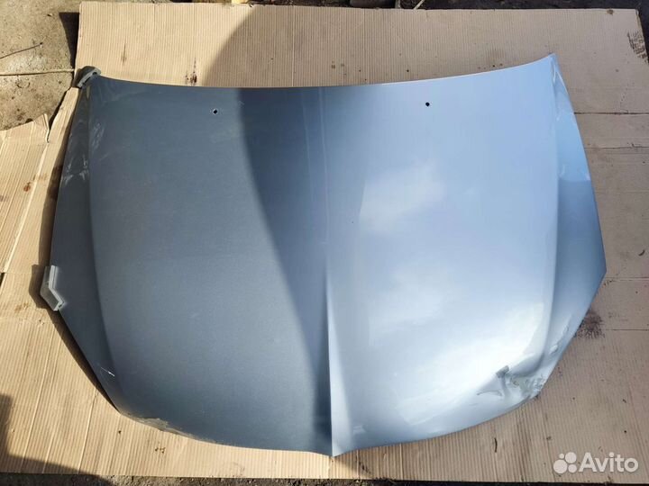 Капот на lancer 9