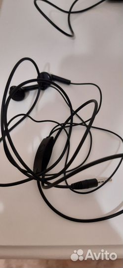 Проводные наушники samsung