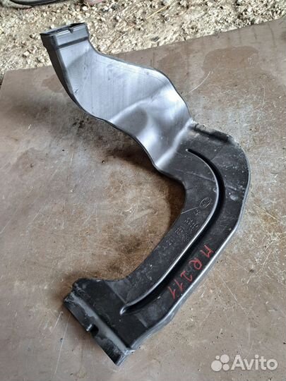 Воздуховод печки Mercedes W211