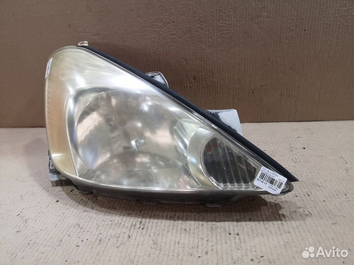 Фары Toyota Allion AZT240