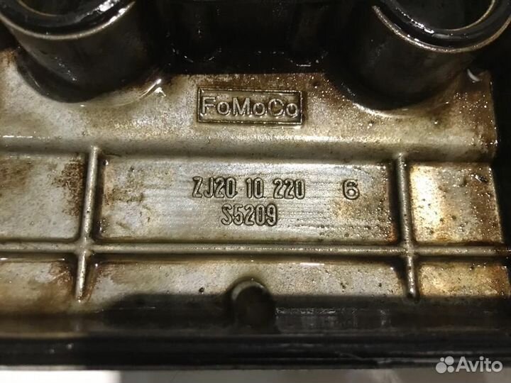 Клапанная крышка Mazda 3 1,6