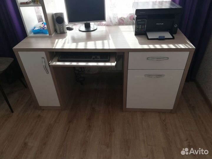 Стол компьютерный, торг уместен