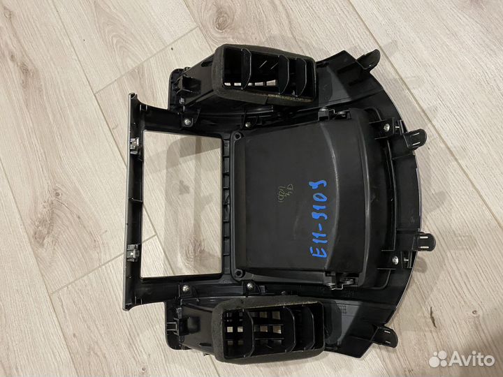 Рамка на магнитолу Nissan Note 2012