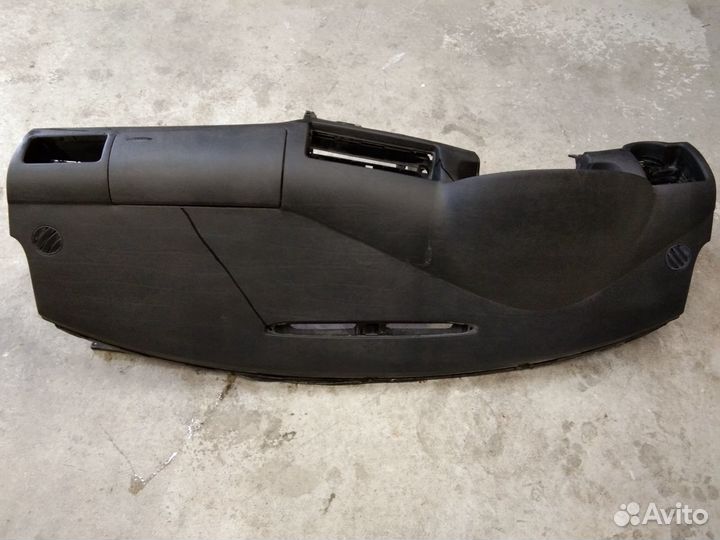 Панель (торпеда) Фольксваген Джетта 4