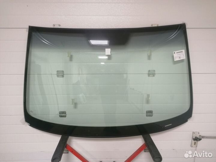 Лобовое стекло на volkswagen touareg 02-10