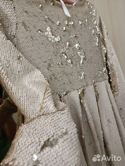 Платье праздничное