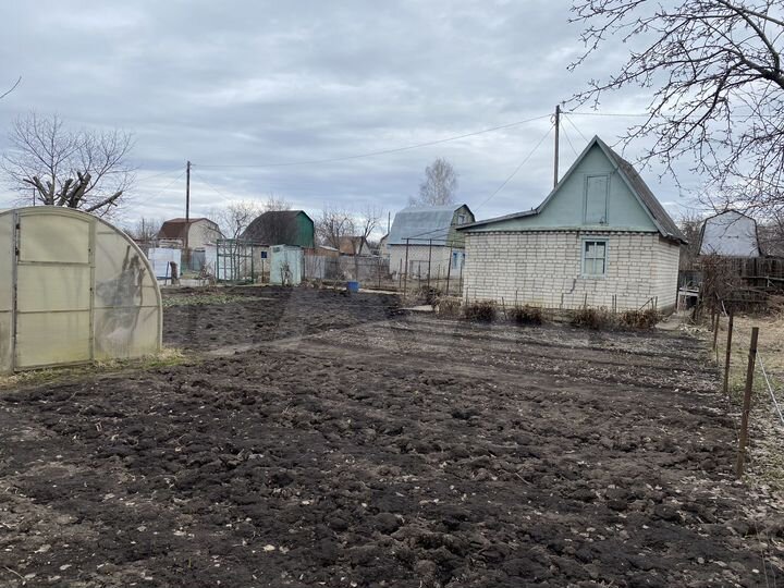 Дача 20 м² на участке 5 сот.