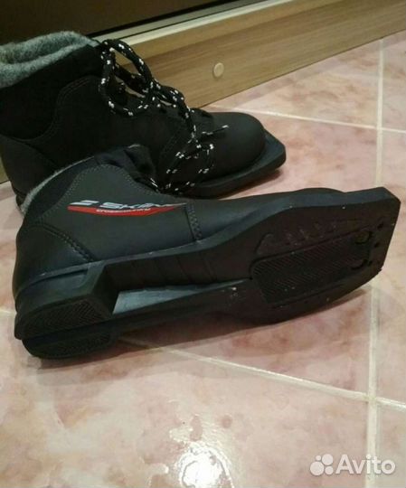 Лыжные ботинки32