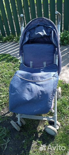 Прогулочная коляска трость