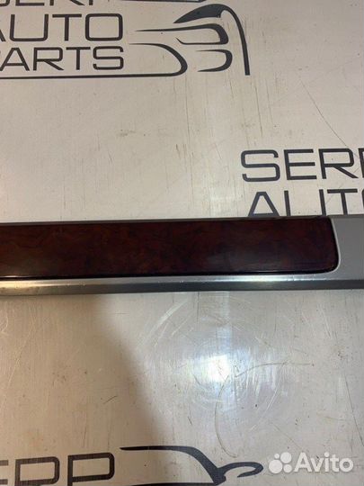 Накладка двери передняя левая Volkswagen Touareg