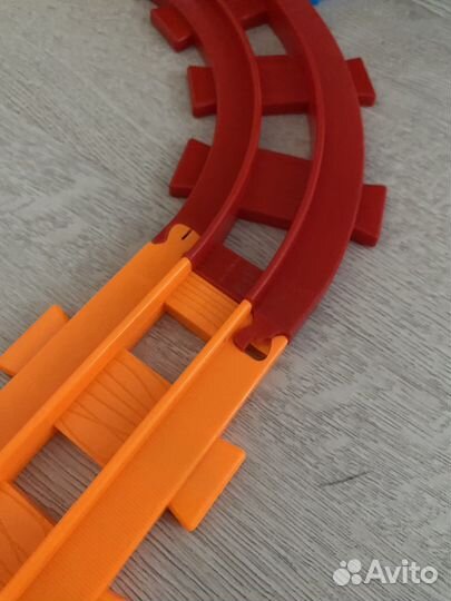 Паровозик светящийся с дорогой