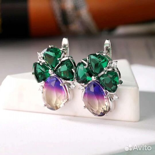 Серьги из искусственного камня