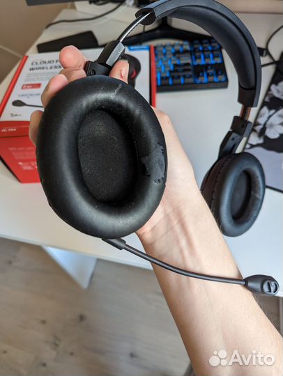 Беспроводные наушники HyperX Cloud Flight