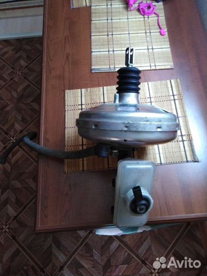 Вакуумный усилитель тормоза в сборе