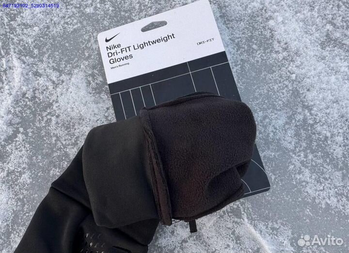 Перчатки Nike HyperWarm черные