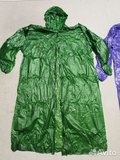 Плащи дождевики, жилеты, накомарники