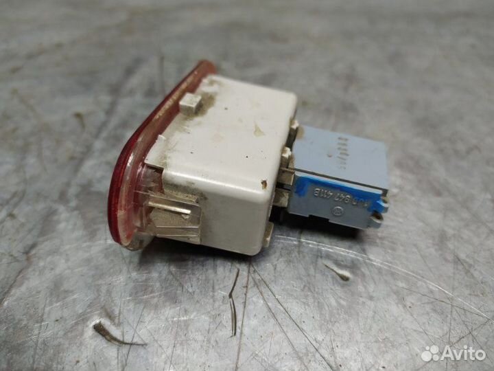 Плафон салонный Volkswagen Bora 1997-2005 седан