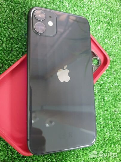 iPhone 11, 64 ГБ
