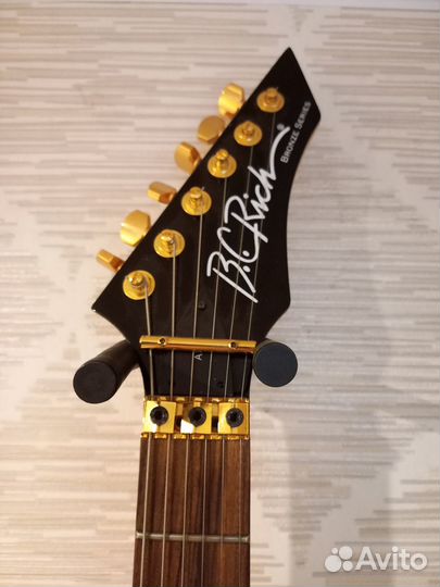 Электрогитара B C Rich