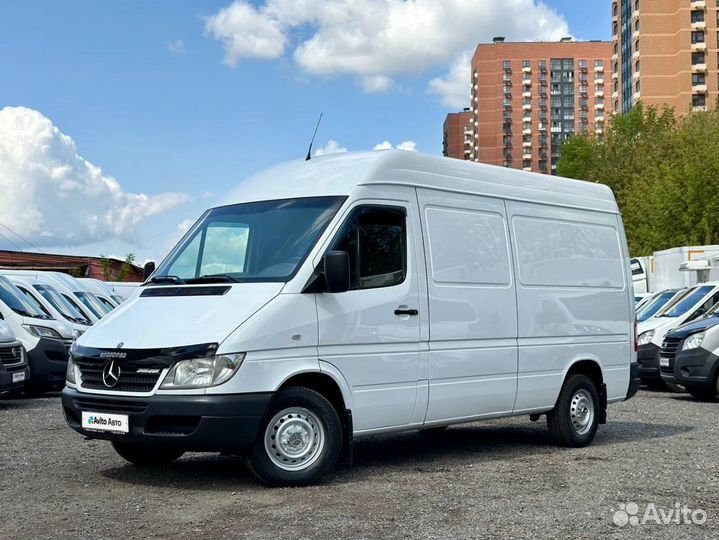Mercedes-Benz Sprinter Classic цельнометаллический, 2015