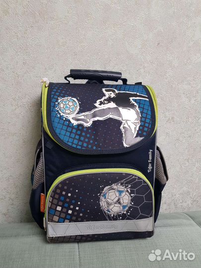 Ранец школьный tiger family состояние идеальное