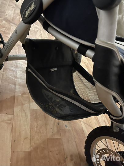 Коляска Jane 2 в 1 есть верх для малыша