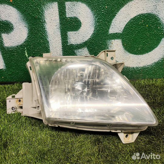 Фара правая для Mazda MPV II