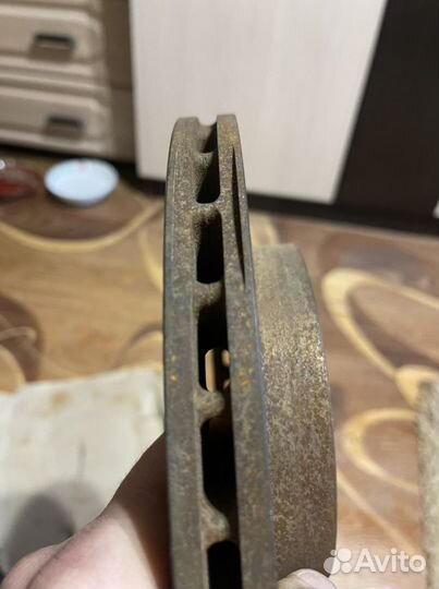 Тормозной диск ваз 21099