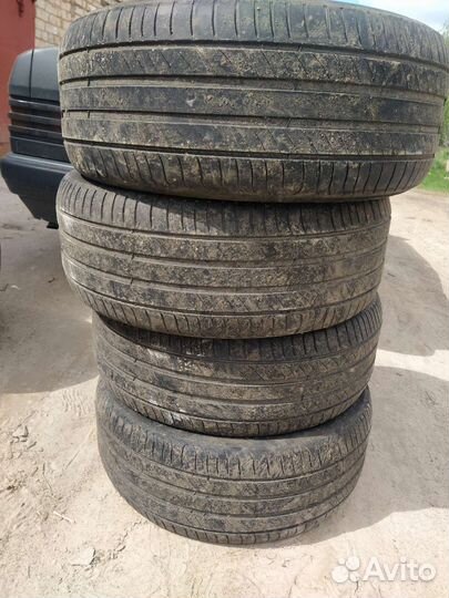 Michelin Primacy 4 235/55 R17