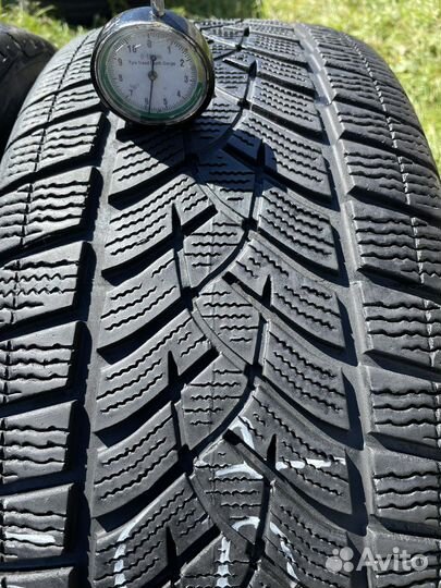 Goodyear UltraGrip Performance+ 235/55 R17
