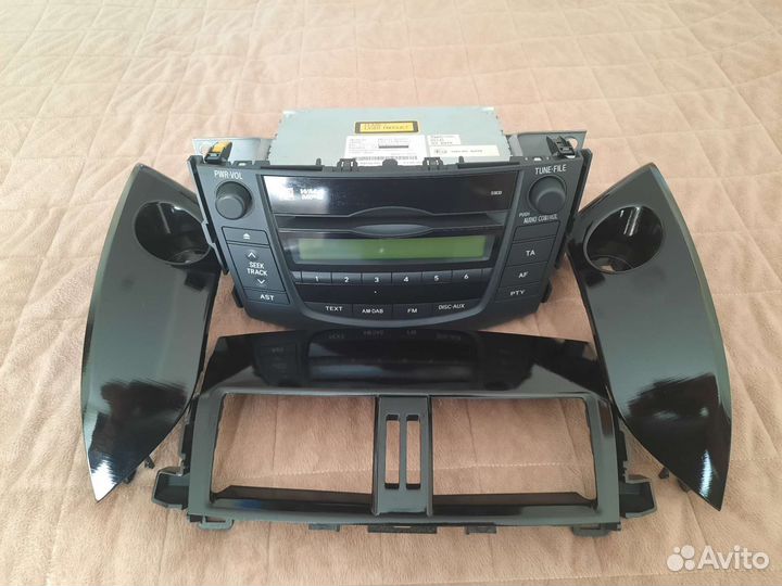 Автомагнитола на toyota rav4