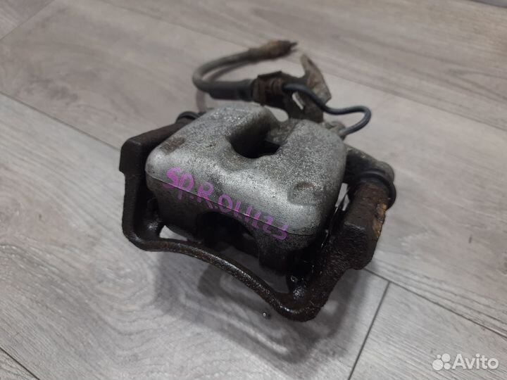 Задний правый суппорт в сборе для Skoda Superb II