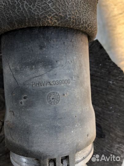 Передняя стойка пневмоподвески