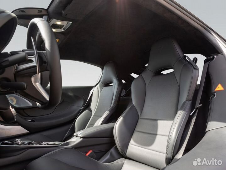 McLaren GT 4.0 AMT, 2024, 10 км