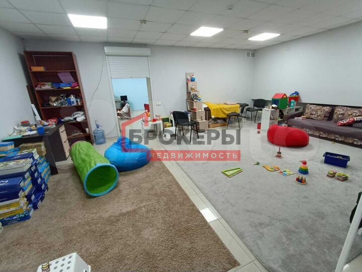 Помещение из двух залов на пор 42